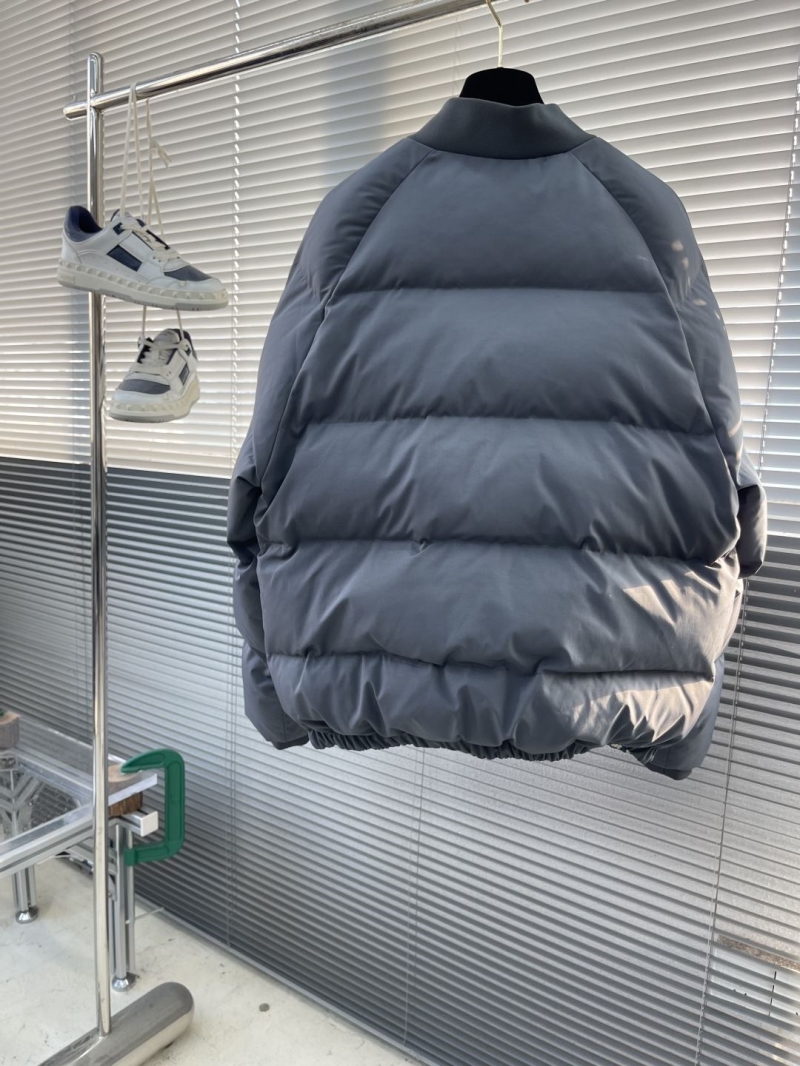 l0vis Vvtt0n down jackets